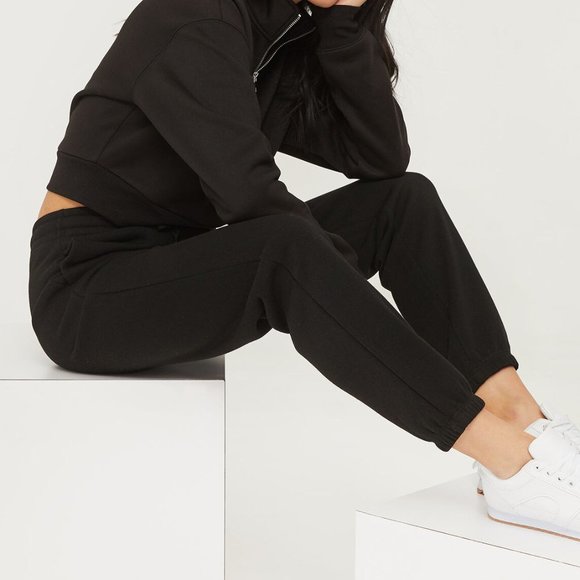 $5 Add-on | Soft high waist joggers black (size M) - Picture 1 of 12
